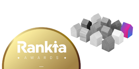Conjunto de casas pequeñas, una con degradado MyInvestor y logo premio Rankia dorado.