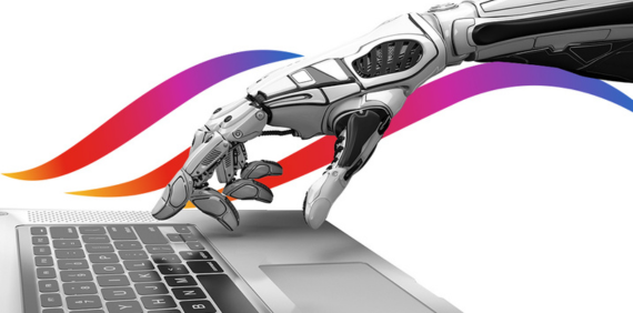 Mano robot usando un ordenador portatil